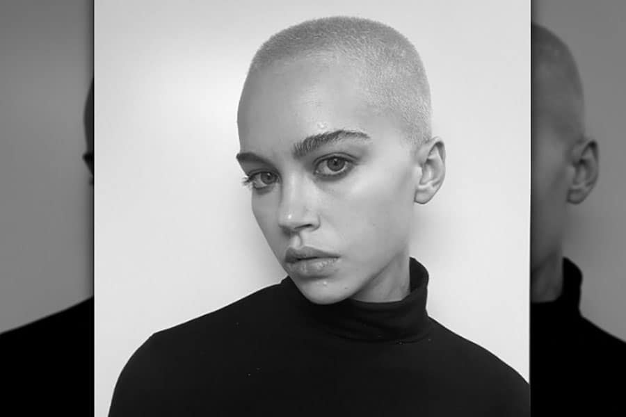 Овална и кръгла форма на лицето Buzz cut 22 Овална и кръгла форма на лицето Buzz cut